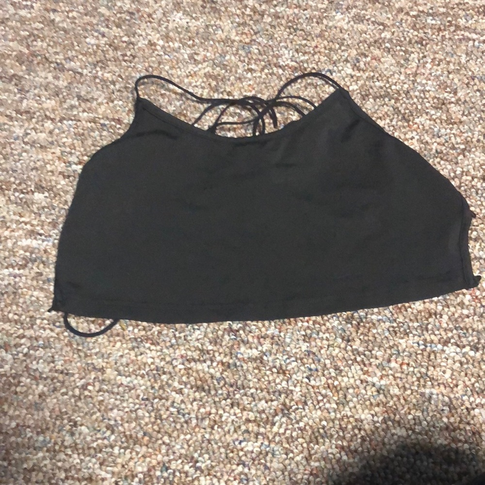 cropped black top